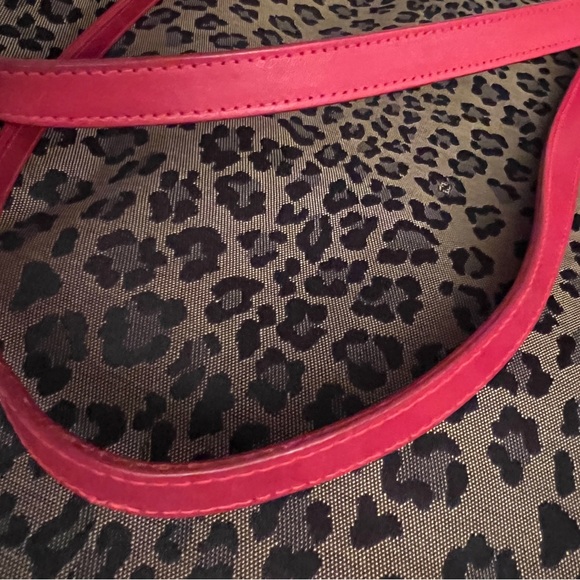 Authentic Vintage FENDI 3 piece set! Mint Condition! Leopard tote, cosmetic bags - Picture 7 of 10